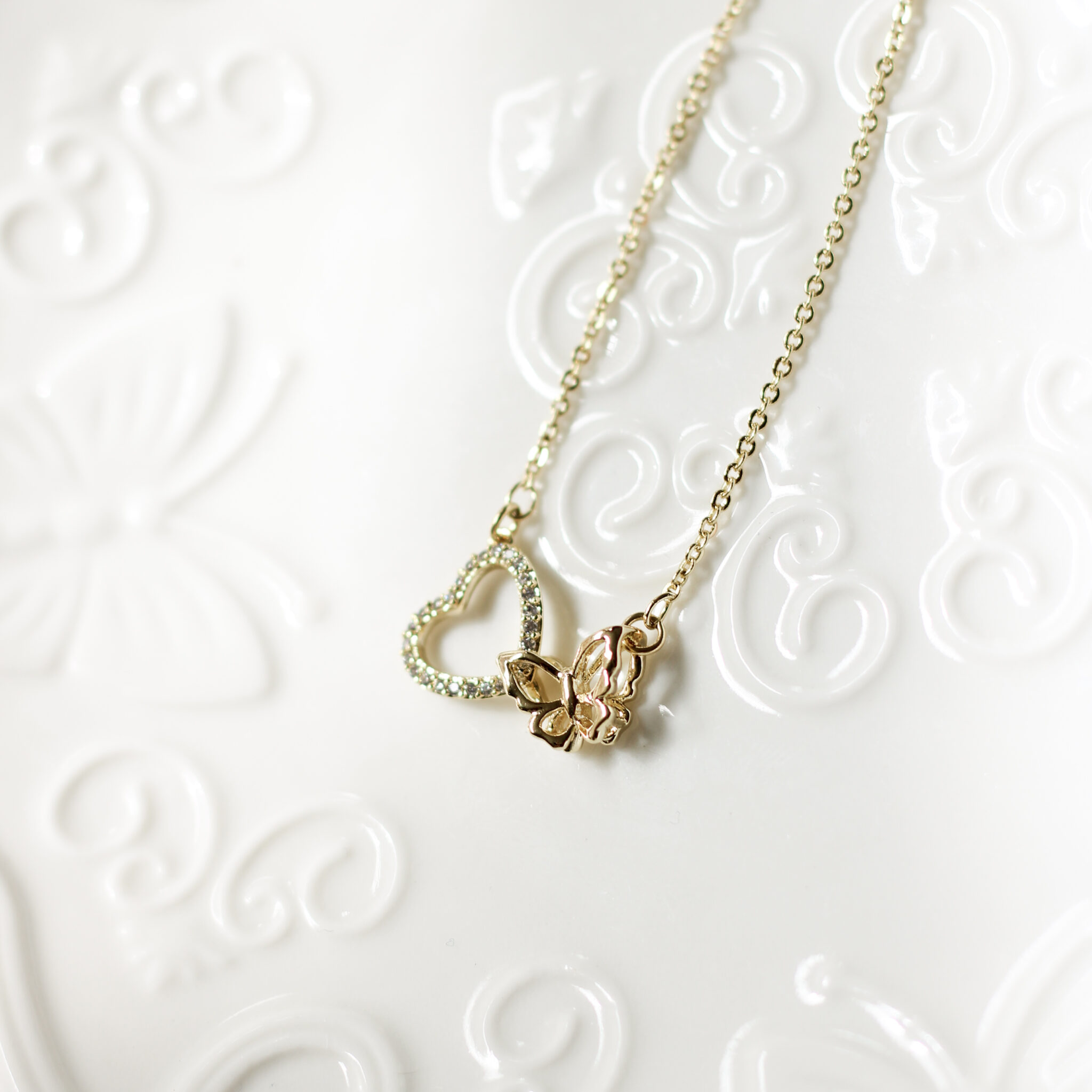 Collar Mariposa corazón